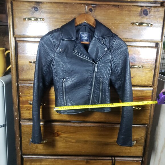 Abercrombie Black Faux Leather Cropped Moto Jacket XXS Petite Minimalist Y2K Wmn - Picture 7 of 8